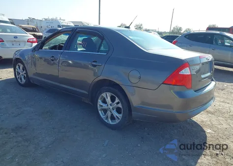 2012 Ford Fusion Se z USA, uszkodzony, nr VIN 3FAHP0HA1CR131802